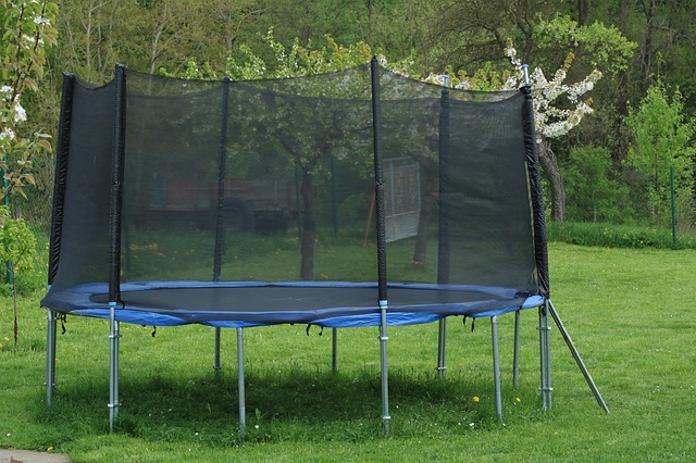 zahradní trampolína